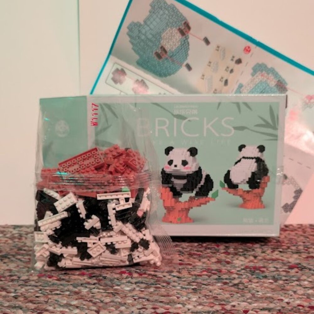 Bricks Panda Lego Set